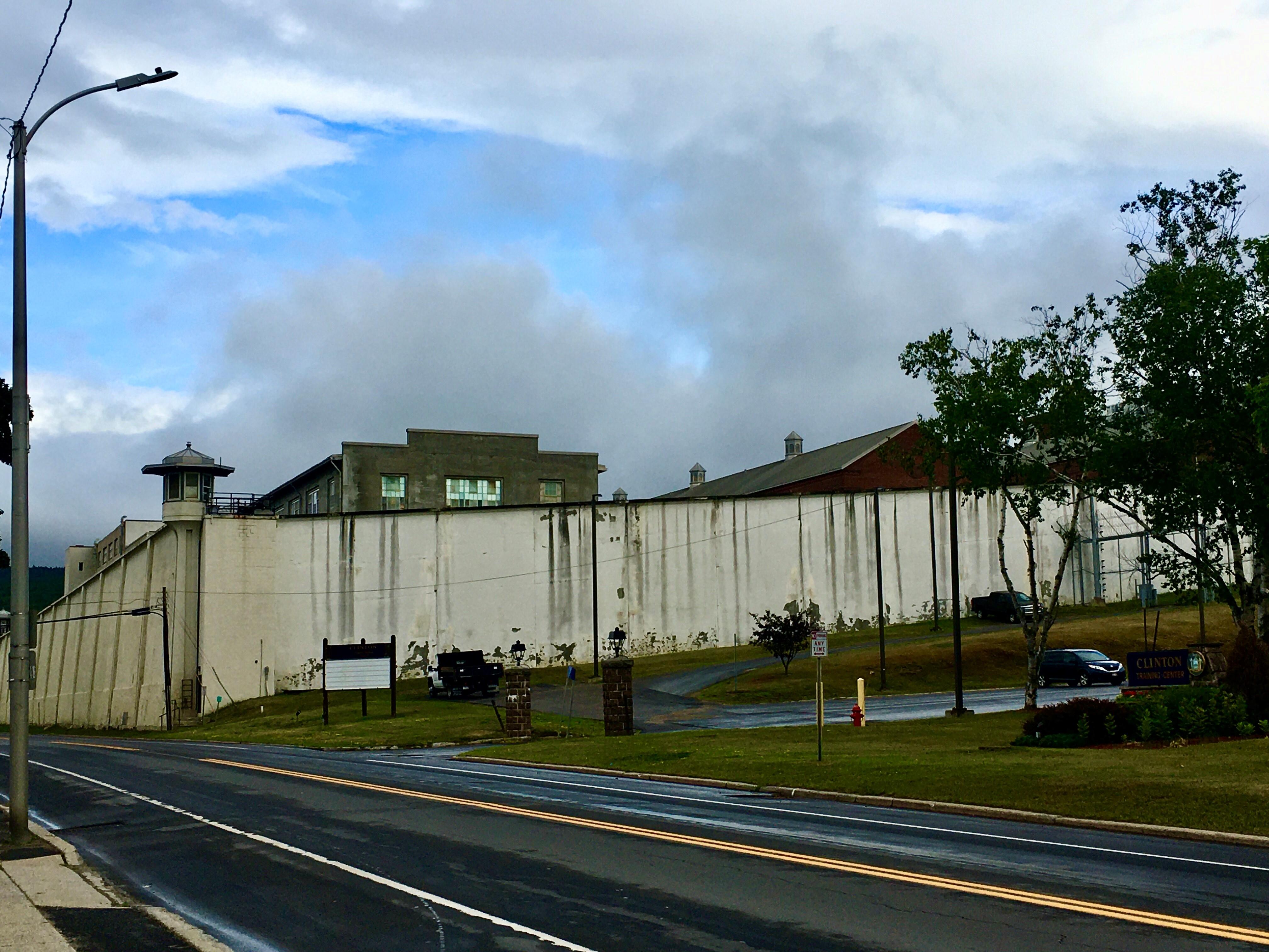 Guernsey Jailhouse Brawl Inmate Fight Caught On Camera - fy0xnyb