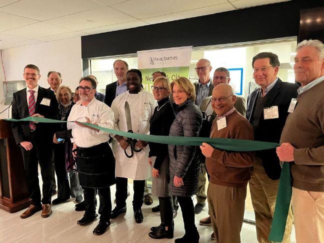 Paul Smith #39 s opens Culinary Arts Essentials program at NYC campus Sun